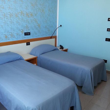 Hotel Ristorante Miramare Marina di Gioiosa Ionica Eksteriør billede