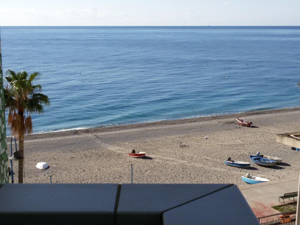 Hotel Ristorante Miramare Marina di Gioiosa Ionica Værelse billede