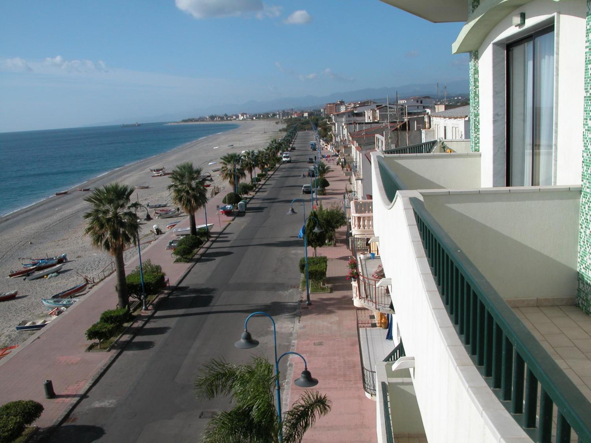 Hotel Ristorante Miramare Marina di Gioiosa Ionica Eksteriør billede