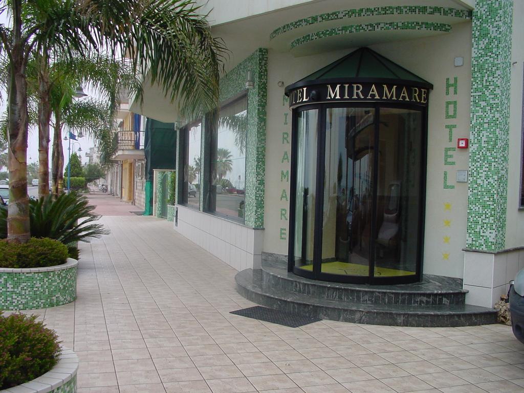 Hotel Ristorante Miramare Marina di Gioiosa Ionica Eksteriør billede