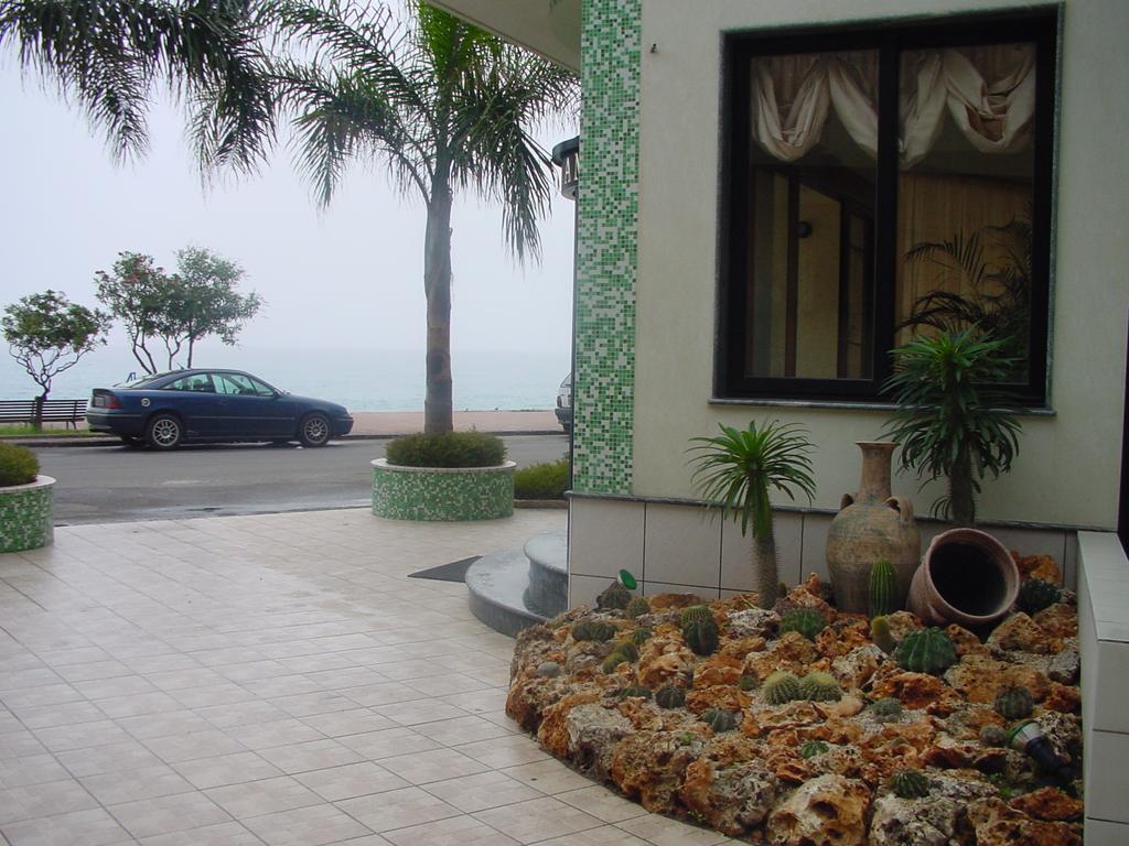 Hotel Ristorante Miramare Marina di Gioiosa Ionica Eksteriør billede